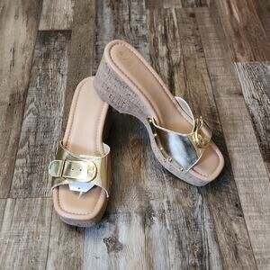 Gold Cork Platform Sandals Size 10 Strap Buckle Rivets 3" Heel Slip On Glamour